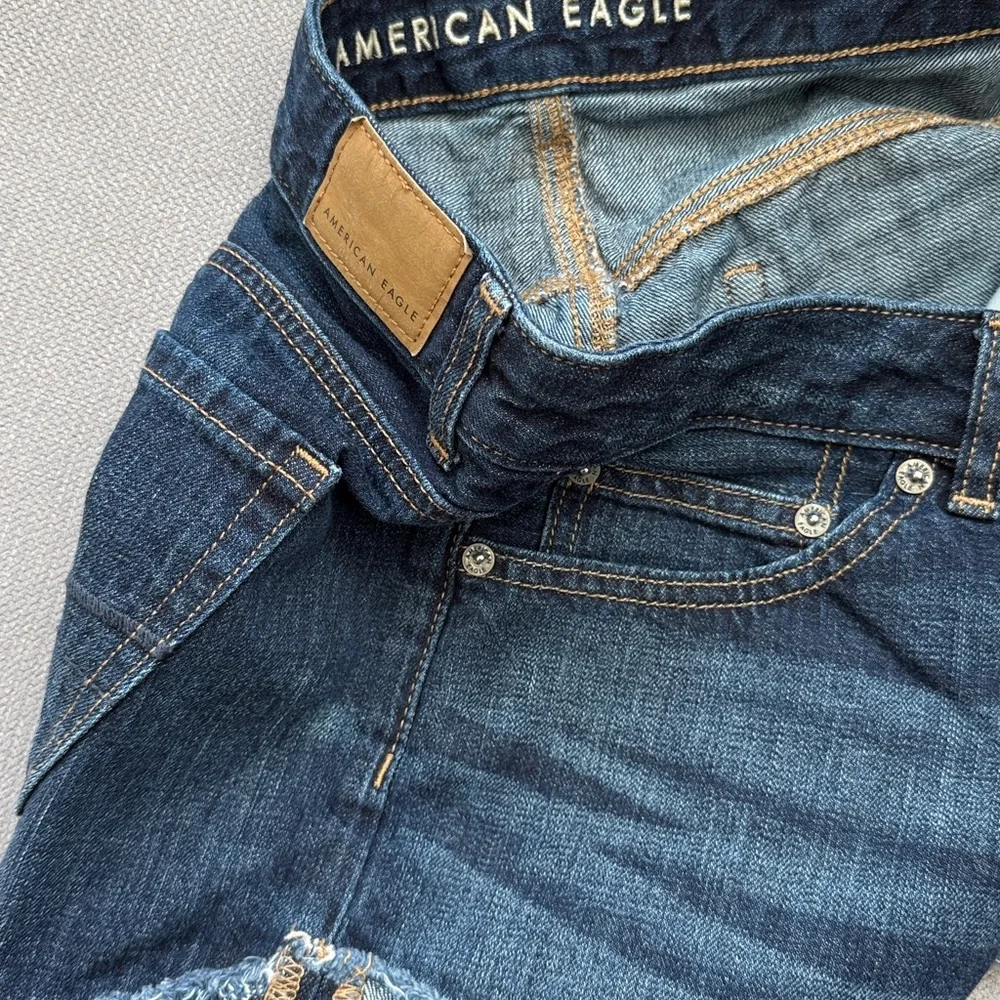 American Eagle Outfitters  Tomgirl Women's Frayed Hem Jean Shorts Indigo Size 6 - Picture 4 of 7